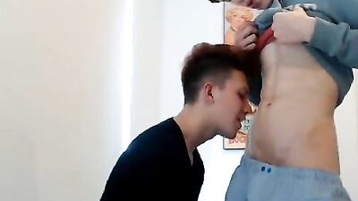 Gay Cam Oral Hookups - Connect with HOrny Web-Cam Guys!