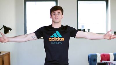 Muscle Boys: Summer Heat with Tom Daley Routine!