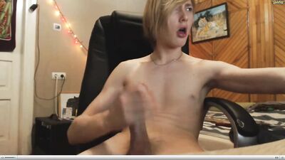 Young Cummers Amateur Adventure - Cute Boy Solo #5!