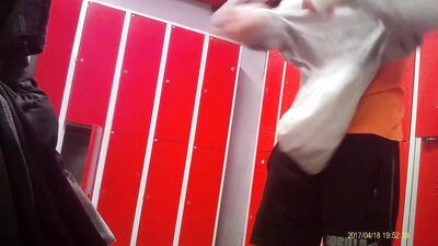Amateur Voyeur: Locker Room II - The Sequel!
