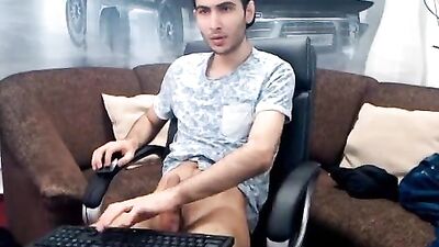 Euro Cam Solo Boy: Steamy Web-Cam Experience!