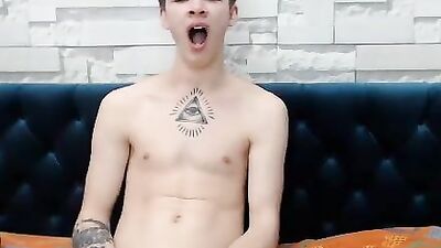 Russian Cam Twink: Naked Amateur Masturbation Exposed!