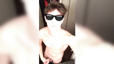 Gayboy GRINDR Hookup: Amateur Bareback Action!