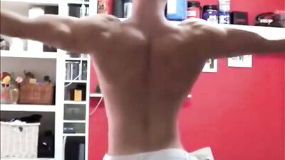 Pose Flex Muscle Cum