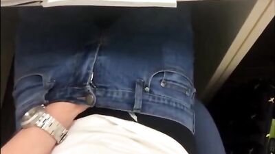 Jerk under the desk: The Ultimate Gay Porn Video!