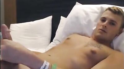 Daveslick Cumming Web-Cam Adventures!