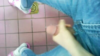 Pink Flipflops: The Ultimate Webcam Cumshot Experience!