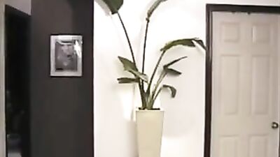 Sexy Cuties Bareback Encounter with the Pizza Boy