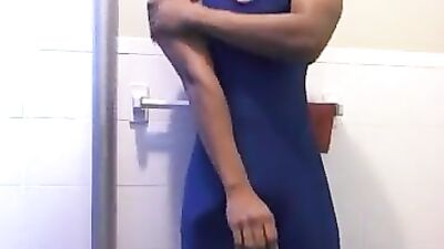 Masturbating Muscle Boy - A Sexy Solo Performance!