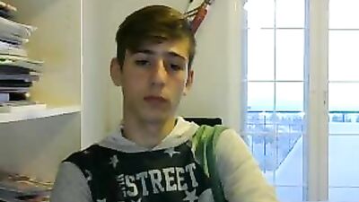 Chilling After Homework - Horny Amateur Web-Cam