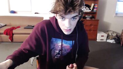 Gay Porn Amateurs: Cam 7443 - Handjob Cum Shots!