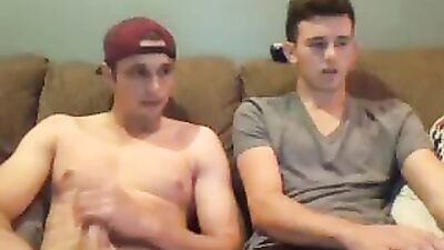 Jerky Athletic Guy: Action-Packed Bareback Fun @ Gayboy.ca!