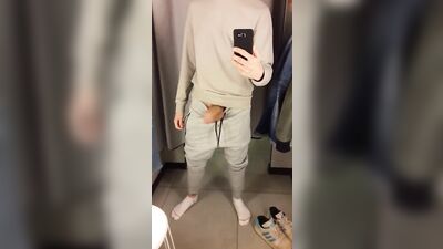 Big Cock Amateur Cumshots: Boy With A Surprise Ending!