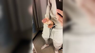 Big Cock Amateur Cumshots: Boy With A Surprise Ending!