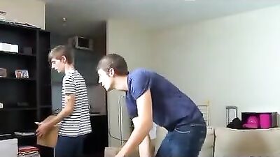 Moving Dude - Helping him move (Gay Porn)