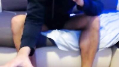 Horny Amateur Webcam Tease: Hottie on Cam