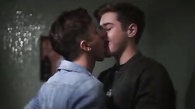 Gay Porn: Joey and Landon in the Shower - Hardcore Action between Two Muscular Hunks!