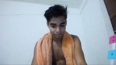 Shower & Wank Fantasies Explore the passionate solo web-cam sessions in Wank Then Shower 2!