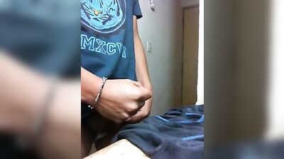 Web-Cam Cum rag undies: Amateur boys go wild!