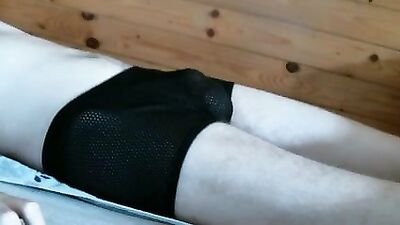 Hands-Free Cumshot Delight: Amateur Fun with No Hands