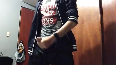 Webcam Fetish Cum: Nylon Pants Explosion!