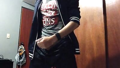 Webcam Fetish Cum: Nylon Pants Explosion!