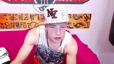Sexy Twink Web Cam Amateur Solo