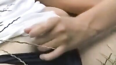 Young & Wild: Bareback Cum Shots Fun!