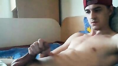 Romanian Web-Cam Solo: Jerking Off Amateur Edition