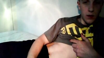 Masterbating Hunk - More @ BoyCams.ca