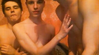 Gay Porn: Amateur Threesome: Better as One!