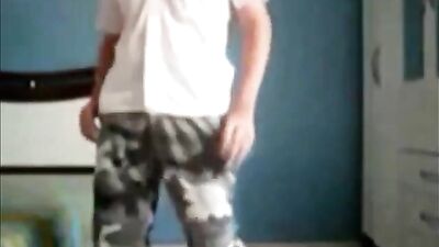 Leos Dance & Wank - The Ultimate Cum Shots Collection!