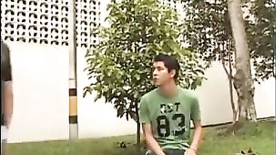 Bareback Latino Cumshots - Park Edition