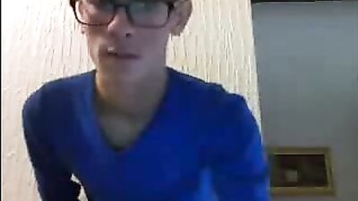 Skyrock Cams 22: Solo Web-Cam Gay Porn Adventure!