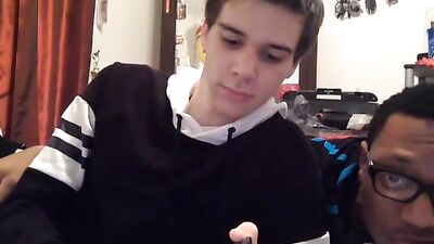 Double Amateur Cum Shots & Handjob Delights: Cam 7640!