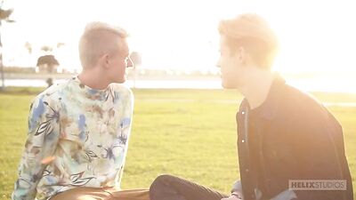 Jeremy Wes: Bareback Blond Boys Action!
