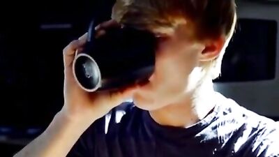 Gay Porn: The Ultimate Pizza Boy Experience!