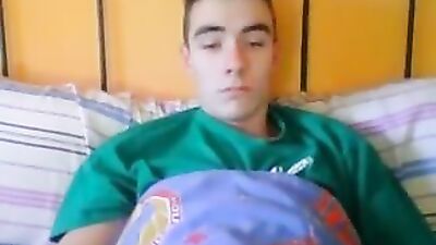 Young Amateurs Cum Shots Handjobs: Cam 7697 Revamped!