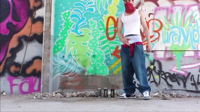 Outdoor Tagging Sagging Shoes Porn!