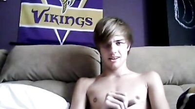 Action Ass Play Blond Boys: The Return