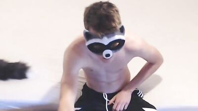 Masked Web-Cam Coon-Boy Release: Solo Cam Adventure