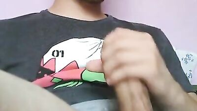 Shy Romanian Cam Boy Heats Up!