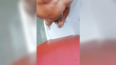 Cam 7819: Amateur Cum Shots and Handjobs!