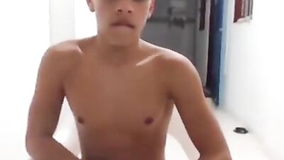 Webcam Latino Boy Cumshot Delight!