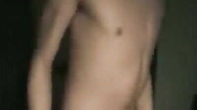 Gayboys Amateur Bareback Action - Intentando tragarse su leche- more @ Gayboy.ca!