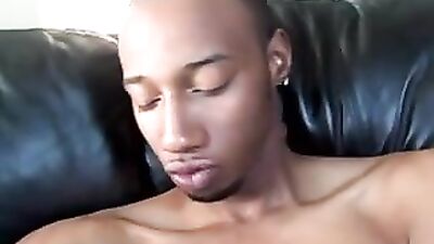 Tempting Twink Threesome: Big Cocks Black Cum Shots!