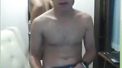 Gay Brazilian Web-Cam Boys: Amigo Reunion