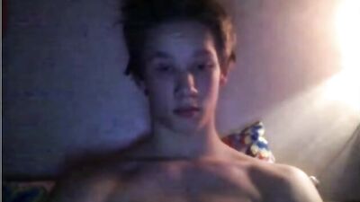 Full Moon Twink: BoyCams.ca Action Amature Bareback Adventure!