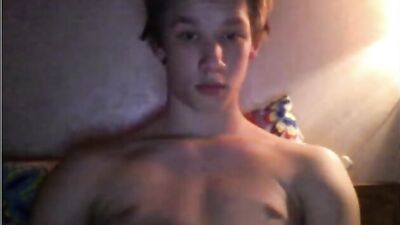 Full Moon Twink: BoyCams.ca Action Amature Bareback Adventure!