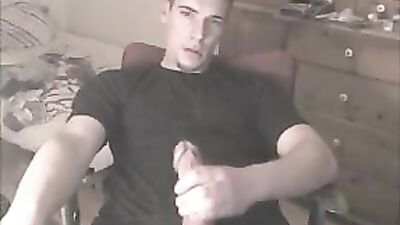 Big Dick Marks: Amateur Gay Porn Video!